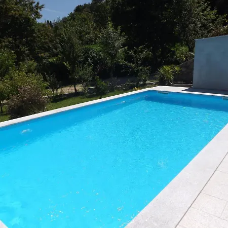 Casa Oliveira * Grovelas
