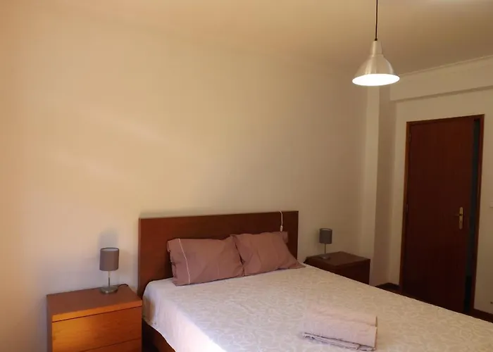 Casa Oliveira Grovelas