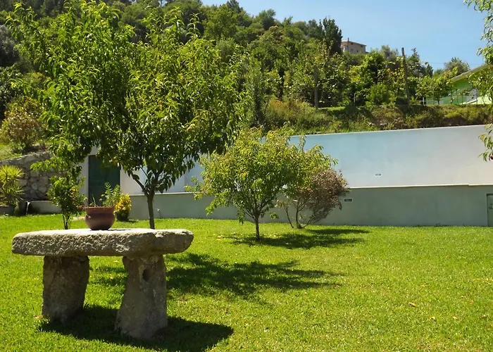 Casa Oliveira بيت للعطل